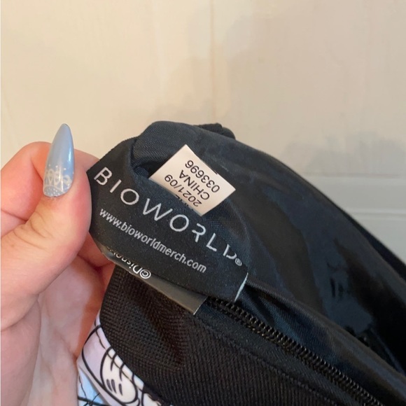 BIOWORLD Disney Minnie Mouse rainbow ombré quilted large tote bag - Picture 4 of 6